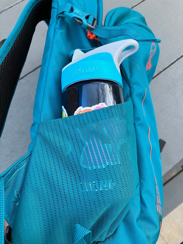 Blue Lowe Alpine Edge 18L Backpack water bottle pocket